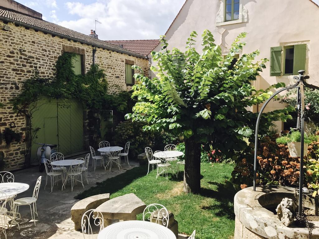 Hotel De La Halle Nolay  Exterior photo
